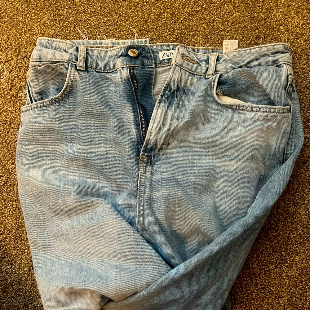 ZARA mom jeans barely worn size 10